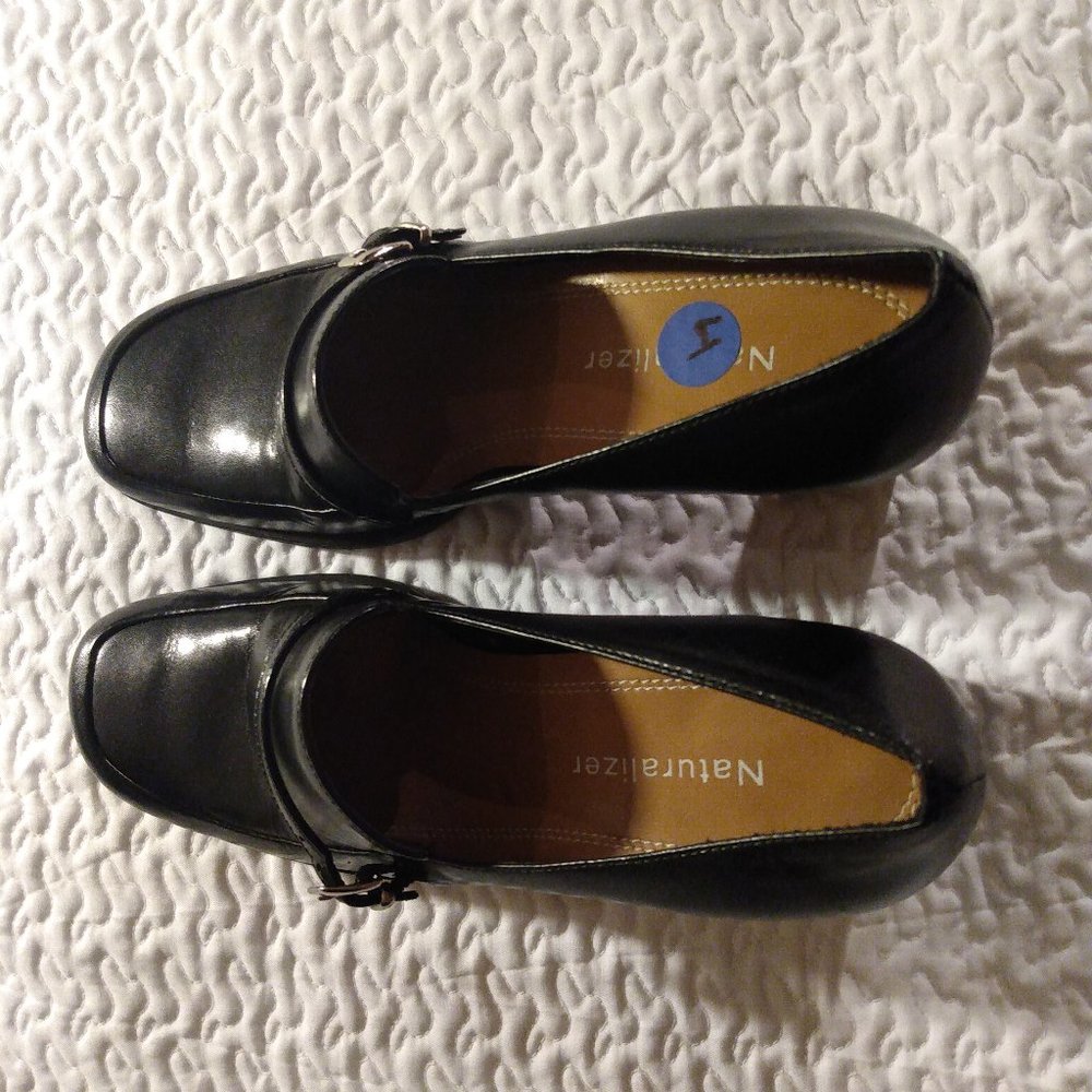 Naturalizer  Chaussures Escarpins pour petite fille, taille 4